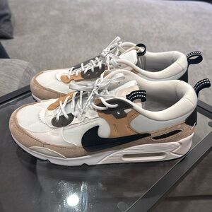 Women’s air max 10.5